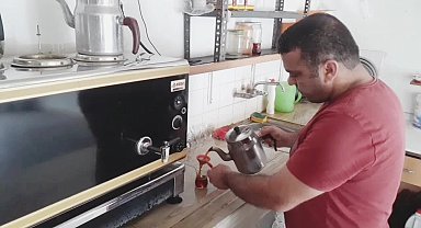 Osmaniyeli çaycı: "Her şeyden önce çaya, şekere zam geliyor"