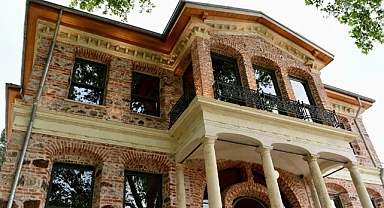 Restore edilen Büyükada’daki ‘Taş Mektep’ hizmete açıldı