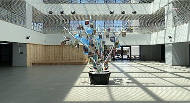 Saray Belediyesi'nden kitap ağacı projesi