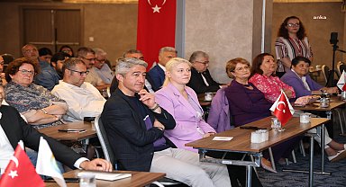 'Şehirleşme Ve Deprem Gerçeği' Marmaris'te konuşuldu