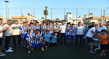 Seyhan'da 'U-15 Yaş Futbol Başkanlık Kupası Turnuvası' tamamlandı
