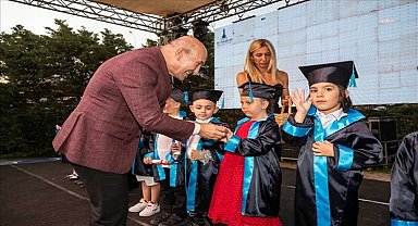 Tunç Soyer: "Umut çocukların gözlerinde"