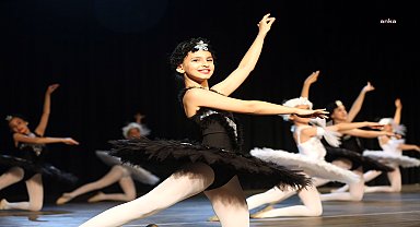 Yenimahalleli küçük dansçılardan yıl sonu gösterisi 