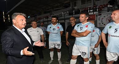 100. Yıl Turnuvası'nın başlama vuruşu, Bornova Belediye Başkanı İduğ'dan