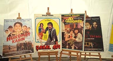 2. Gemlik Film Festivali'nin açılışını, Cezmi Baskın ve Gonca Vuslateri yaptı