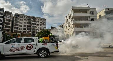 Adana Büyükşehir'den kent genelinde ilaçlama çalışması 