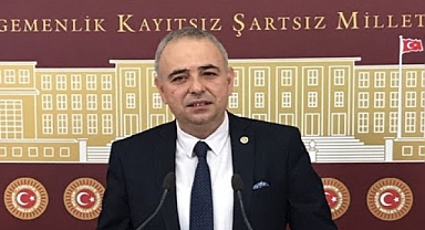 Ahmet Vehbi Bakırlıoğlu: 