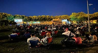 Akhisar'da açık hava sinema akşamları başladı