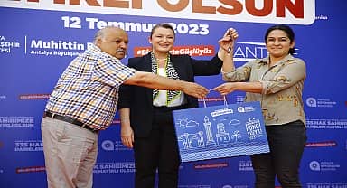 Antalya Büyükşehir 8 blokta 441 daireyi hak sahiplerine teslim etti 