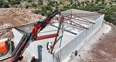 Antalya Büyükşehir'den Döşemealtı Kovanlık'ta 400 çiftçi ailesinin faydalanacağı kapalı devre sulama sistemi