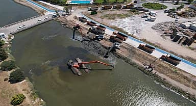 AOSB Deresi'nde temizlik çalışmaları sürüyor