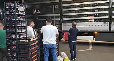 Artvinli sebzeci Babacan: "Sebze meyvede yaz sezonu diye bir şey kalmadı. kış da aynı yaz da"