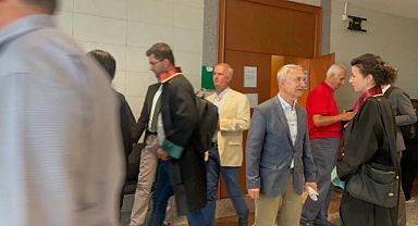 Askeri tabiplerin davasında 3 sanığa hapis cezası verildi