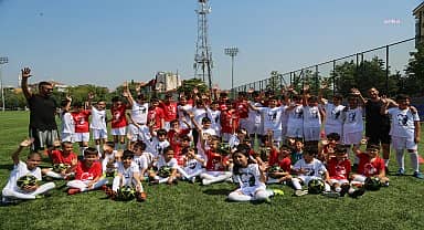 Ataşehir Belediyesi'nin yaz spor eğitimleri başladı