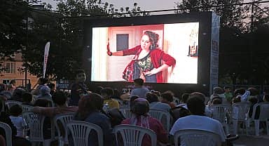 Ataşehir'in parkları filmlere ve tiyatro oyunlarına ev sahipliği yapıyor