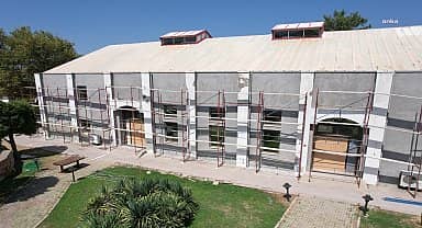 Ayvalık Belediyesi, İsmet İnönü Kültür Merkezi'ni baştan sona yeniliyor
