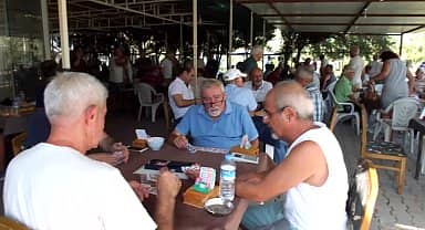 Balıkesir'in Burhaniye ilçesinde Briç Turnuvası düzenlendi