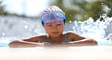 Bayraklı'da çocuklara yönelik yüzme kursları 18 Temmuz'da başlıyor