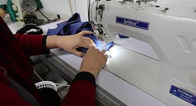 Bayraklı'da hobi ve meslek edindirme kurs kayıtları başladı