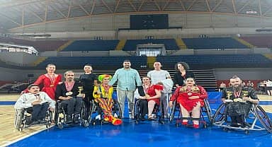 Beşiktaş Engelsiz Sanat Topluluğu'ndan Türkiye Şampiyonası'nda büyük başarı