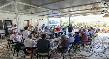 Bodrum Belediye Başkanı Aras, Yahşi'de vatandaşları dinledi