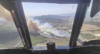 Bodrum Havalimanı kavşağında orman yangını çıktı