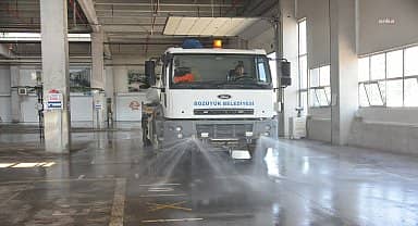 Bozüyük Belediyesi'nden kapalı pazarda temizlik çalışması