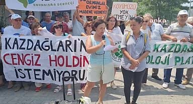 Çanakkaleli vatandaşlar, Bayramiç ilçesinde göletlerden su almak isteyen Cengiz Holding'e tepki gösterdi
