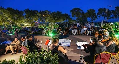 'Çeşme ve Alaçatı Gün Batımı' konserleri devam ediyor