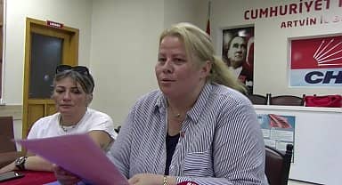 CHP Artvin Kadın Kolları Başkanı Dinç: "Kız çocuklarının okullaşmasının önündeki tek engel uygulanan politikalardır"