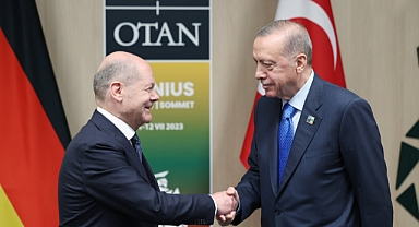 Cumhurbaşkanı Erdoğan, Vılnıus’ta Almanya Başbakanı Scholz ile görüştü