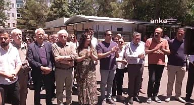 Diyarbakır'da, 13 aydır tutuklu yargılanan 15 gazeteci; adli kontrol şartı ile tahliye edildi