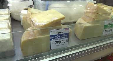 Edirne'de peynir fiyatlarına zam yapıldı: "Her gün yiyemiyoruz.Ne zaman para elimize geçerse alıyoruz"
