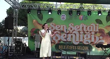 Efes Selçuk'ta Üretici ve Halk, Belevi Şen Şeftali Şenliği'nde buluştu