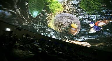 Ege'nin en büyüğü Karşıyaka Planetaryum'a 6 ayda 30 bin ziyaretçi