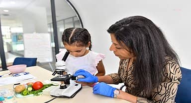 Esenyurtlu çocuklar, Deney ve Bilim Atölyesi'nde buluşuyor 