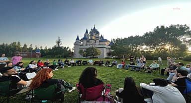 Eskişehir Büyükşehir Belediyesi, gençleri "Bir Sandalye Bir Termos" etkinliğinde buluşturdu 