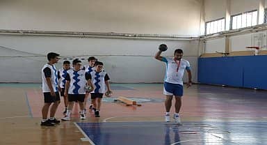 Eskişehir Büyükşehir'in çocuklar için düzenlediği yaz spor eğitimlerine yoğun ilgi