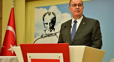 Faik Öztrak: “Çakma ekonomist, millete çay kaşığıyla verdiğini kepçeyle alıyor”