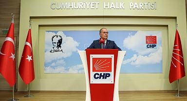 Faik Öztrak: “Sarayın menüsünde vatandaş için bol bol zam var” 