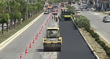 Hatay Büyükşehir'den, İskenderun'daki E-5 Karayolu'nda beton asfalt çalışması
