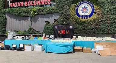 İstanbul'da 2 milyon 942 bin sahte ABD doları ele geçirildi