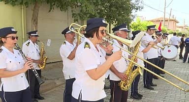 İzmir Büyükşehir'in Ödemiş'e kazandırdığı Atatürk Heykeli açıldı... Tunç Soyer: "Atatürk'ü unutturmaya çalışanlar oldukça daha çok hatırlayacağız, hatırlatacağız"