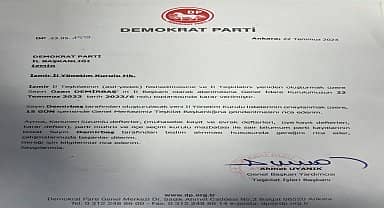 İzmir'de Demokrat Parti İl Yönetimi görevden alındı.İl Başkanlığına GİK Üyesi Ozan Demirtaş getirildi
