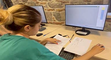 İzmir'de meslek fabrikası ile gençlerin yıldızı parlıyor