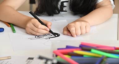 Kadıköy'de karikatür evi yaz atölyeleri başladı 