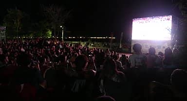 Kadıköylüler, Filenin Sultanları'nı dev ekrandan izledi