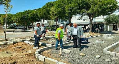 Karabağlar Belediye Başkanı Selvitopu, Abidin Dino Parkı'ndaki çalışmaları yerinde inceledi