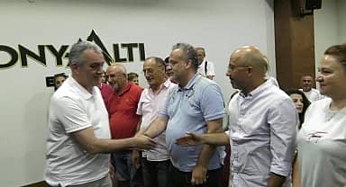 Konyaaltı Belediye Başkanı Esen, Otizm Gönüllüleri ile bir araya geldi