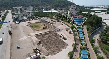 Kumluca'da Atatürk Stadı'nın yapım süreci başladı